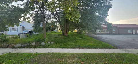 310 S Division St, Braidwood, IL 60408