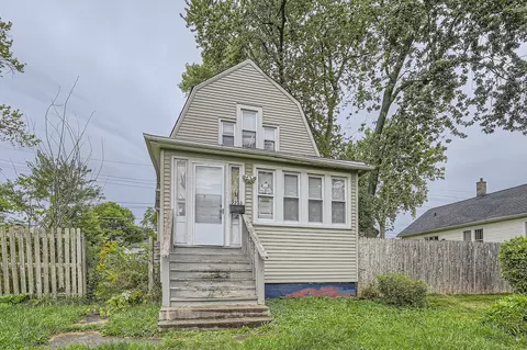 2234 Hervey Ave, North Chicago, IL 60064