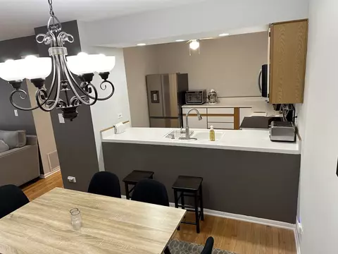 Kitchen - 4517 Kings Walk Dr #1C, Rolling Meadows, IL 60008 photo 5 of 8