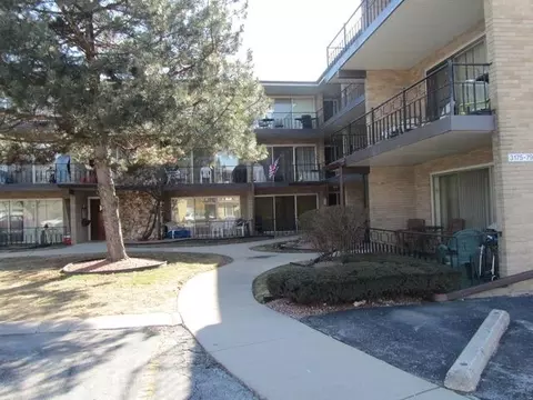 3177 W 115th St #1W, Merrionette Park, IL 60803