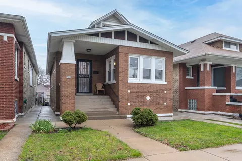 1425 N Long Ave, Chicago, IL 60651