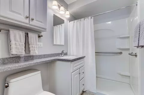 815 S Third Ave, Des Plaines, IL 60016 photo 21