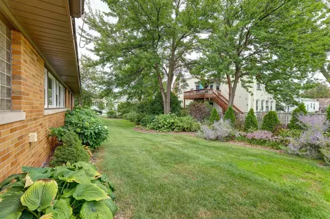 815 S Third Ave, Des Plaines, IL 60016 photo 25