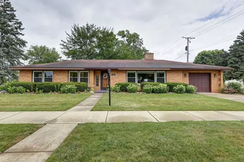 815 S Third Ave, Des Plaines, IL 60016