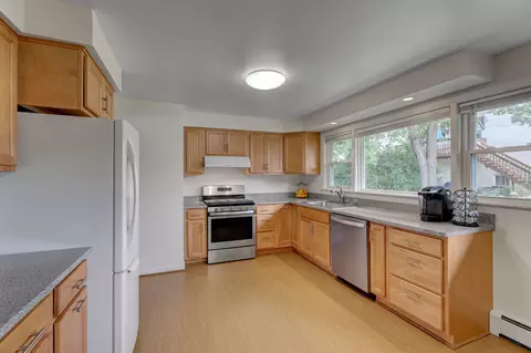 815 S Third Ave, Des Plaines, IL 60016 photo 10