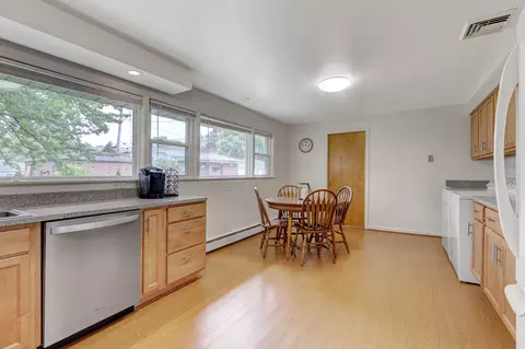 815 S Third Ave, Des Plaines, IL 60016 photo 8