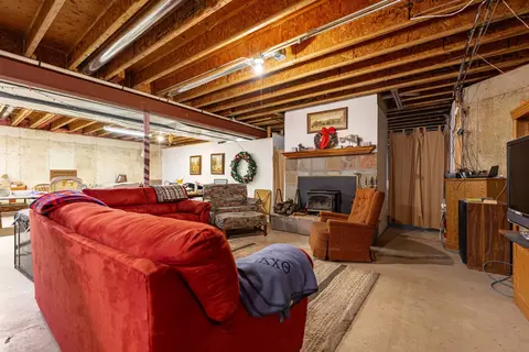 Living - 9505 Wolf Rd, Kingston, IL 60145 photo 5 of 5
