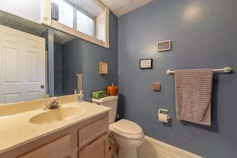 Bath - 9505 Wolf Rd, Kingston, IL 60145 photo 7 of 7