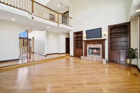 Living - 30 W100 Dean Ct, Wayne, IL 60184 photo 3 of 3