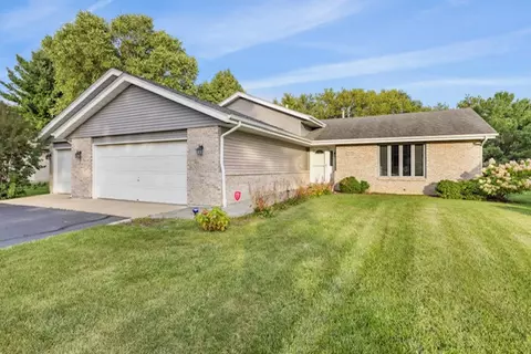 4566 Galleon Dr, Loves Park, IL 61111