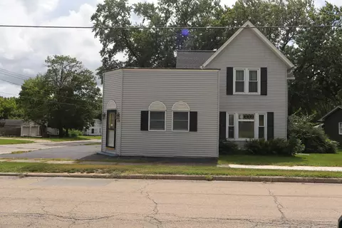 470 Clark St, Marseilles, IL 61341
