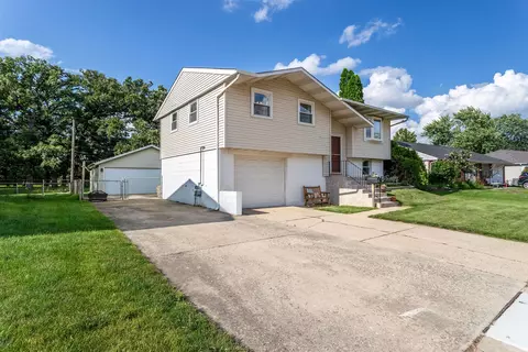 710 Yates Ave, Romeoville, IL 60446