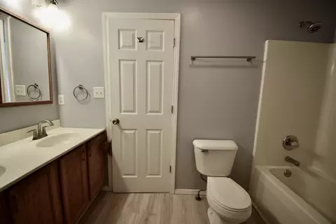 Bath - 303 S Lincoln St, Downs, IL 61736 photo 1 of 4