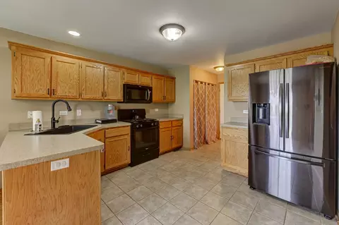 Kitchen - 1381 Somerset Dr, Beecher, IL 60401 photo 1 of 1
