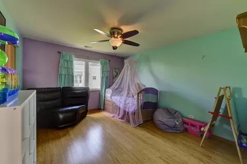 Bedroom - 1381 Somerset Dr, Beecher, IL 60401 photo 2 of 2