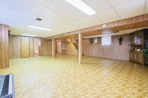 7535 S Octavia Ave, Bridgeview, IL 60455 photo 23
