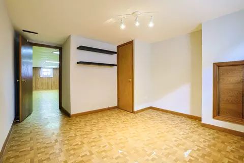 7535 S Octavia Ave, Bridgeview, IL 60455 photo 25