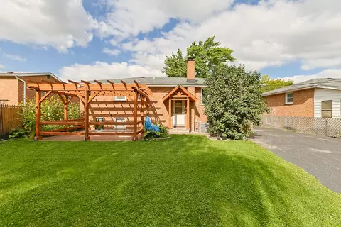 7535 S Octavia Ave, Bridgeview, IL 60455 photo 31