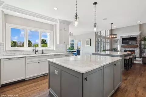 Kitchen - 3372 White Eagle Dr, Naperville, IL 60564 photo 2 of 7