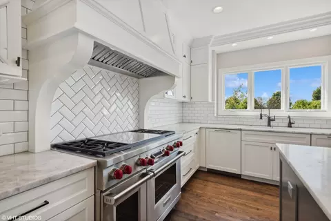 Kitchen - 3372 White Eagle Dr, Naperville, IL 60564 photo 3 of 7