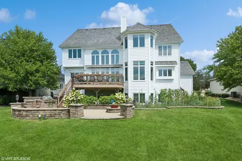 Exterior - 3372 White Eagle Dr, Naperville, IL 60564 photo 4 of 4