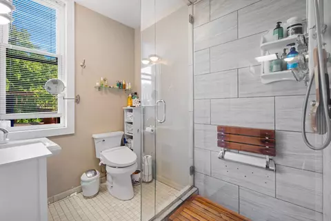 1372 E 52nd St, Chicago, IL 60615 photo 26