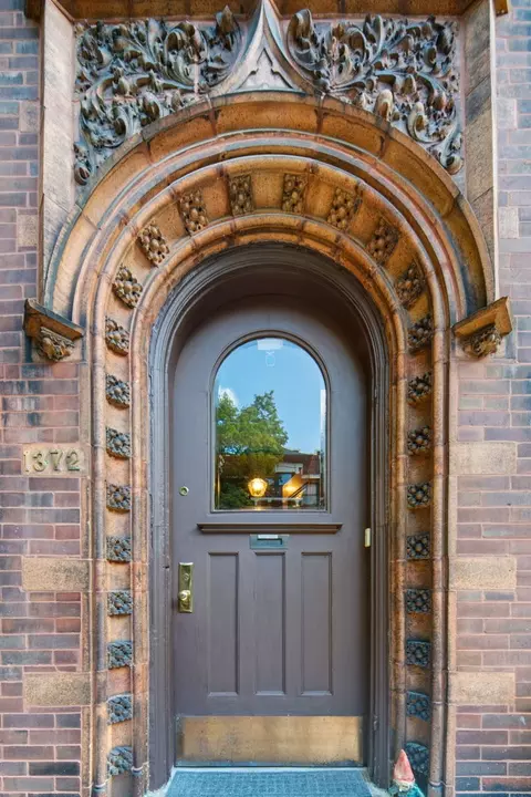 1372 E 52nd St, Chicago, IL 60615 photo 5
