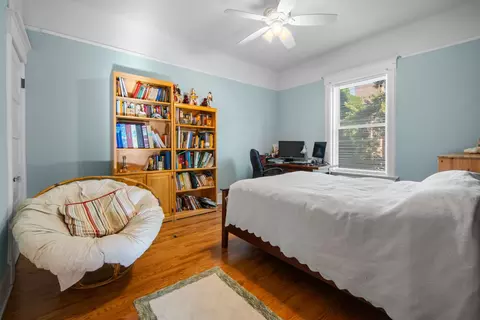 1372 E 52nd St, Chicago, IL 60615 photo 18