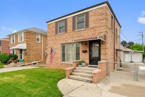 5550 N Osceola Ave, Chicago, IL 60656