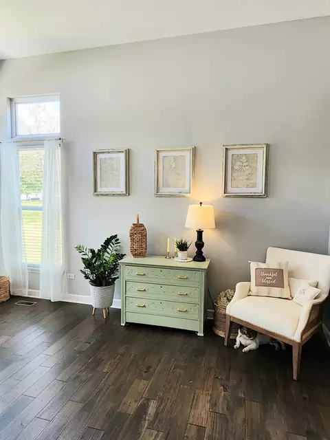 Living - 13707 S Redbud Dr, Plainfield, IL 60544 photo 2 of 3