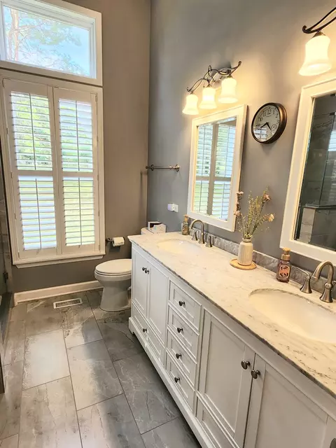 Bath - 13707 S Redbud Dr, Plainfield, IL 60544 photo 5 of 7