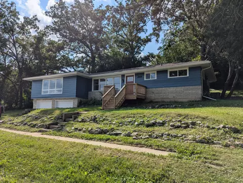 289 Hiawatha Dr, Lake In The Hills, IL 60156