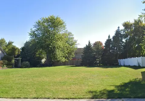 604 Bayfield Dr, Dekalb, IL 60115