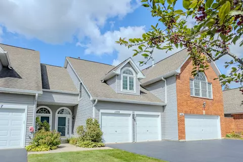 1539 W Ethans Glen Dr, Palatine, IL 60067