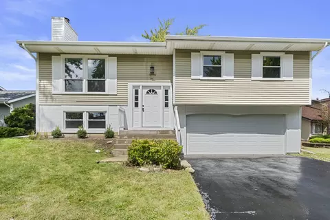76 Abbeywood Dr, Romeoville, IL 60446