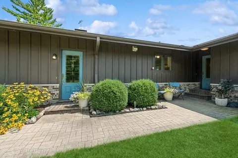 Exterior - 225 Brookbridge Rd, Trout Valley, IL 60013 photo 3 of 13