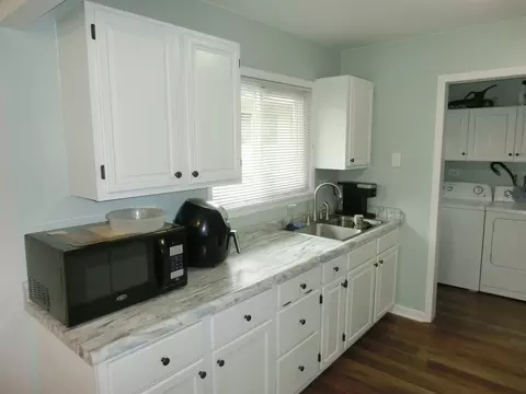 Kitchen - 4420 Adele Ln, Oak Forest, IL 60452 photo 2 of 2