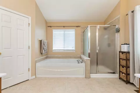 6207 Longford Dr, Mchenry, IL 60050 photo 14