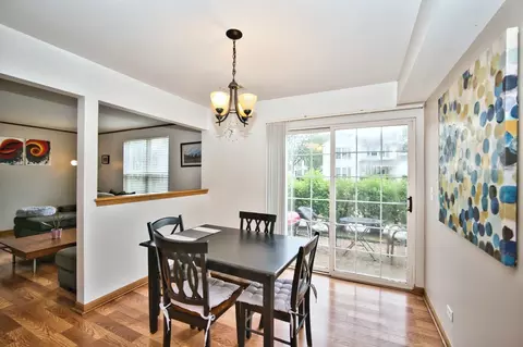 Dining - 778 Symphony Dr, Aurora, IL 60504 photo 5 of 6