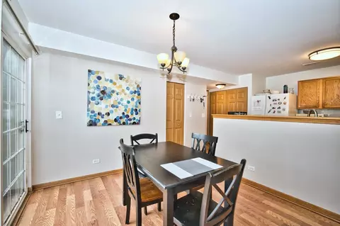 Dining - 778 Symphony Dr, Aurora, IL 60504 photo 2 of 6