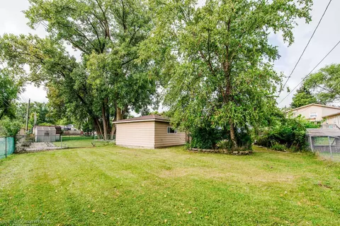 16111 Debra Dr, Oak Forest, IL 60452 photo 6