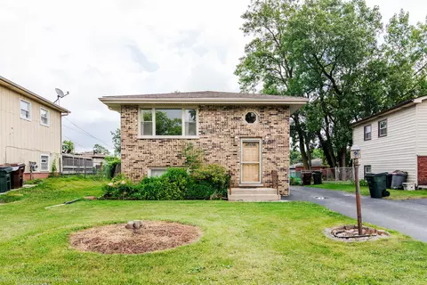 16111 Debra Dr, Oak Forest, IL 60452