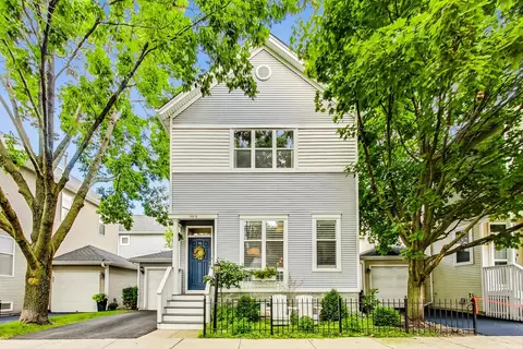 2845 N Wolcott Ave #A, Chicago, IL 60657