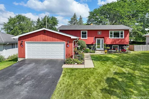 2414 Plum Tree Rd, Lindenhurst, IL 60046
