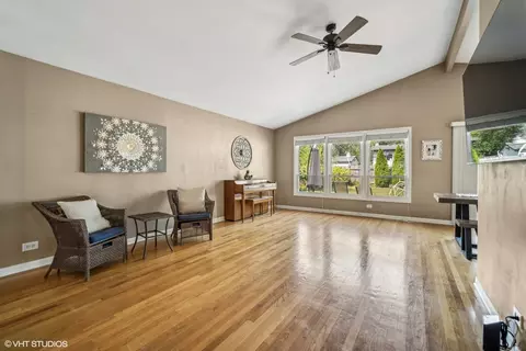 318 Flora Ave, Glenview, IL 60025 photo 2