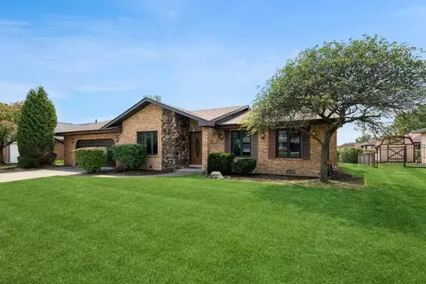 8643 Wheeler Dr, Orland Park, IL 60462
