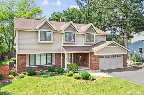 1 S358 Marys Ln, Lombard, IL 60148