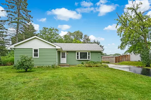 1018 Rolling Dr, Lisle, IL 60532