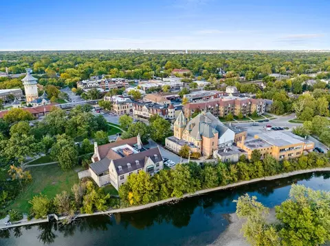 View/Area - 183 Northgate Rd, Riverside, IL 60546 photo 5 of 6