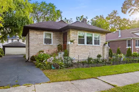 Exterior - 183 Northgate Rd, Riverside, IL 60546 photo 6 of 6